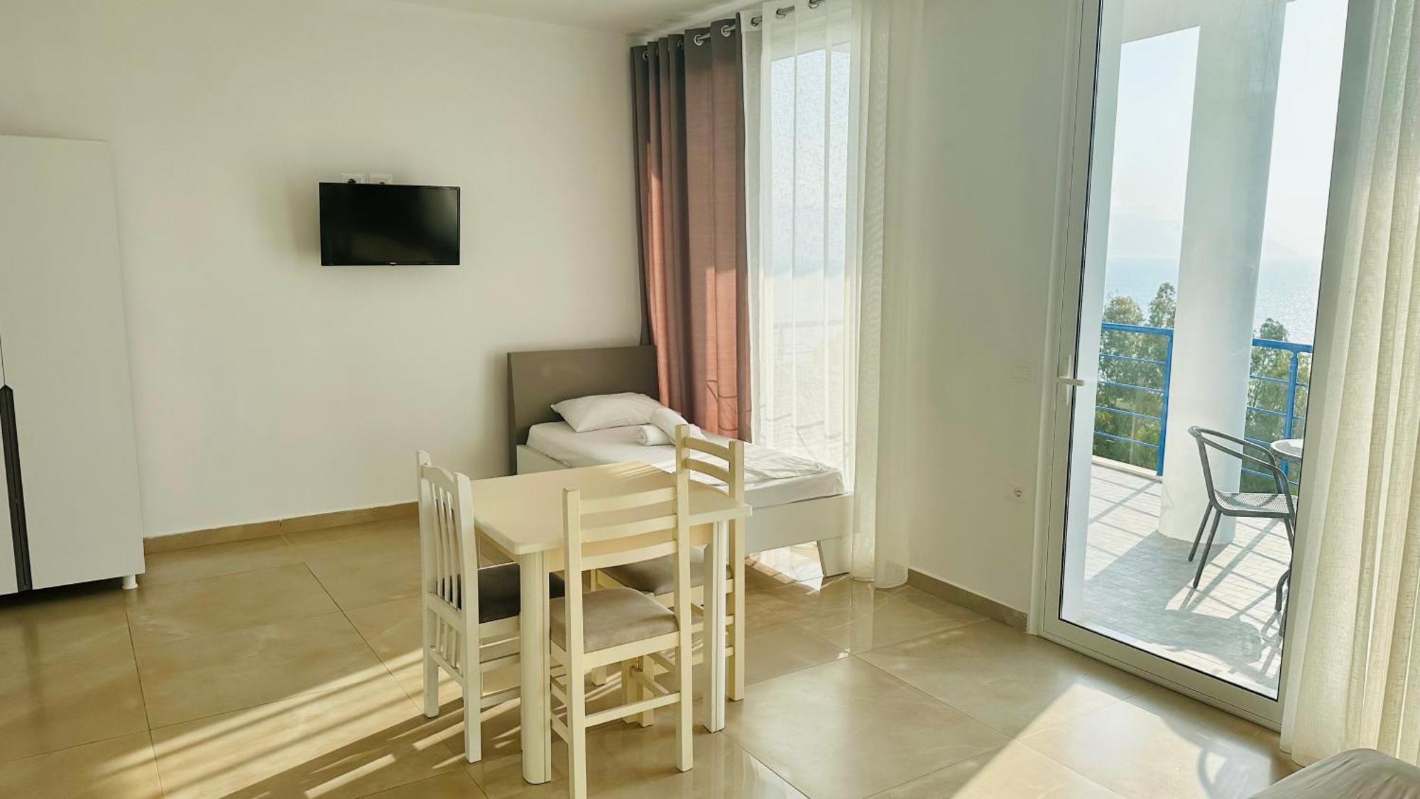 Jico Travel - Villa Colombo Vlore Phòng bức ảnh